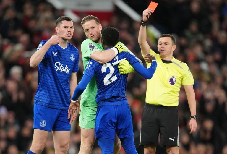 Bizarre red cards: Gueye joins list including Zidane, Simunic and Hazard after slapping own teammate | iNFOnews.ca